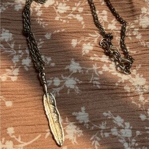 Silver Feather Pendant Necklace